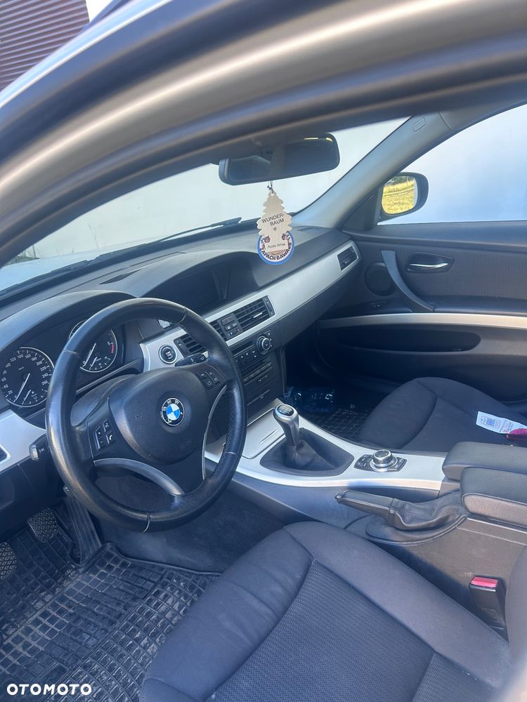 BMW Seria 3 318d DPF - 7