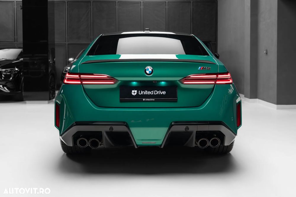 BMW M5 xDrive - 40