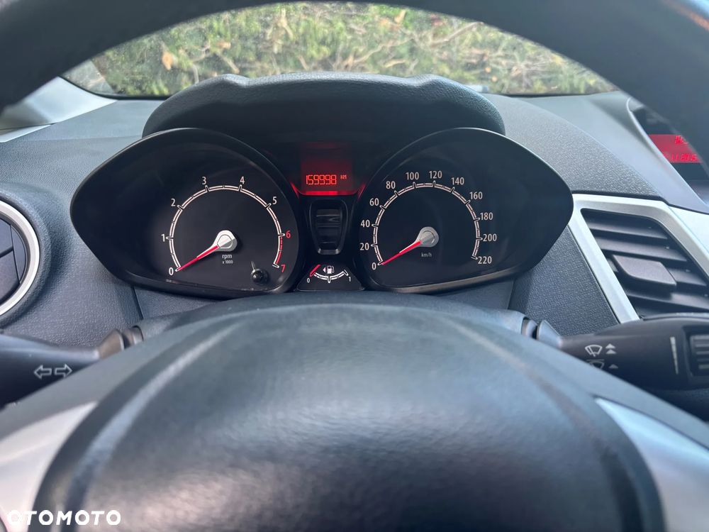Ford Fiesta 1.25 Trend EU5 - 12