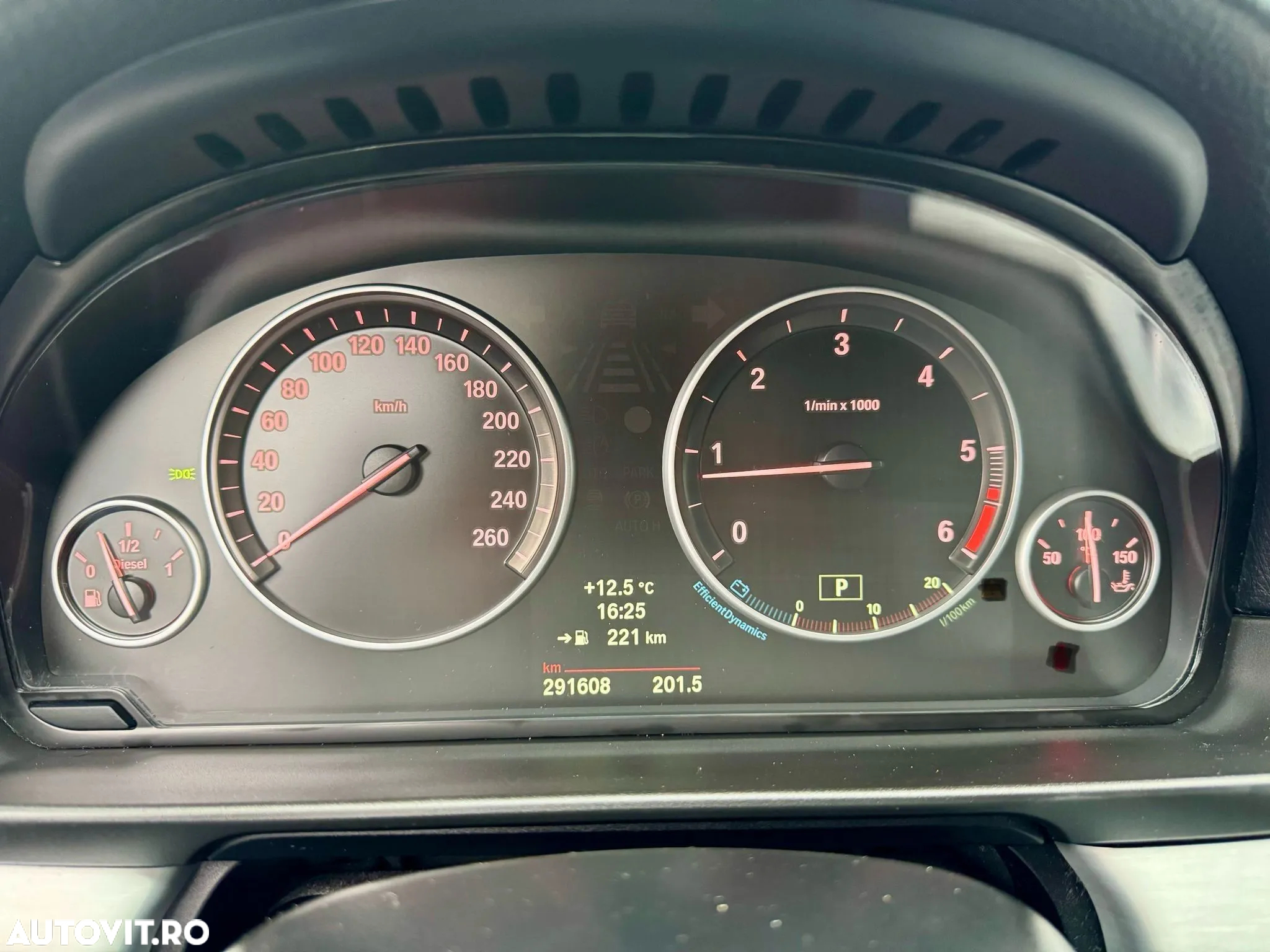 BMW Seria 5 520d Touring Aut. Luxury Line - 15