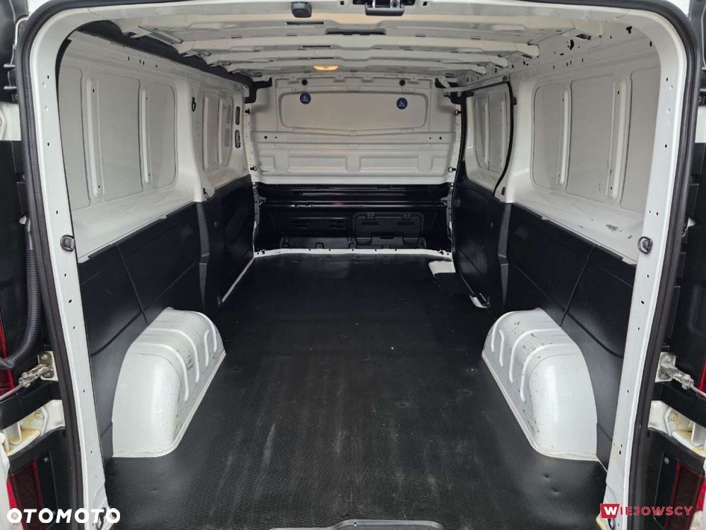 Renault Trafic - 13