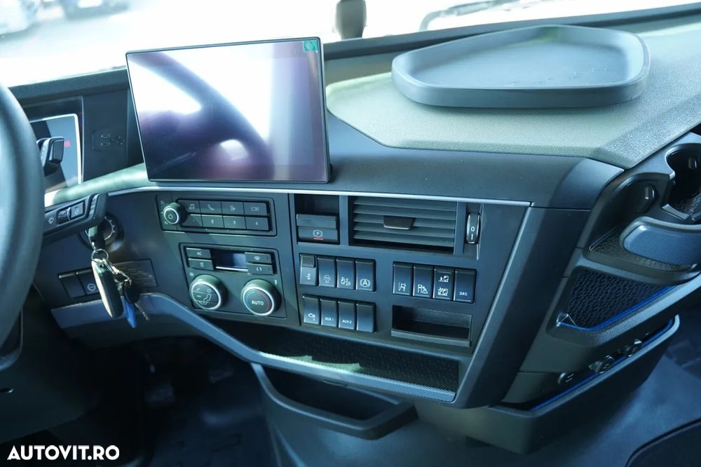 Volvo FH 460 / I-SHIFT / EURO 6 / - 28