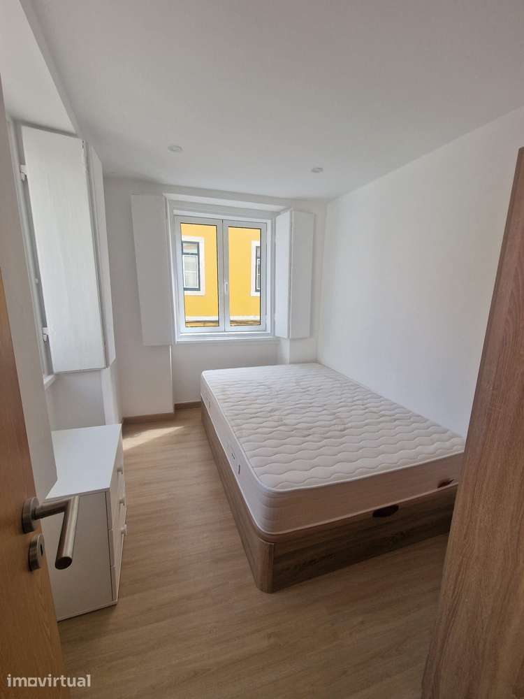 Apartamento T1 totalmente renovado, mobilado e equipado - Grande imagem: 4/6