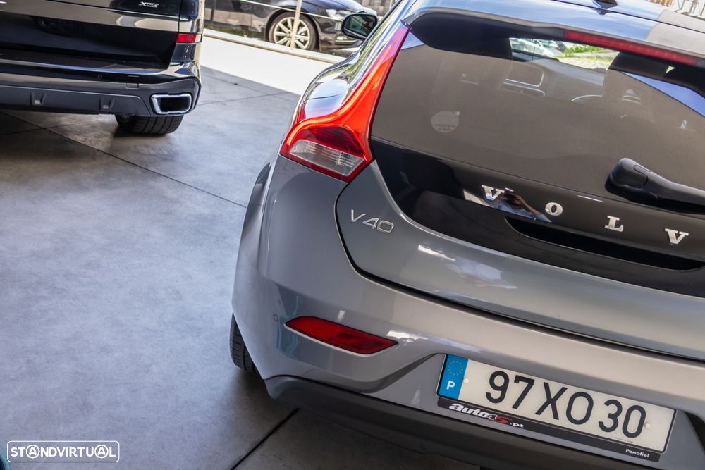 Volvo V40 1.6 D2 Momentum - 8