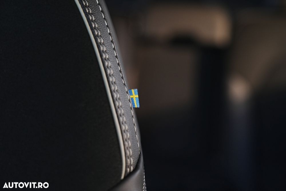Volvo XC 40 T4 Recharge DKG Plus Dark - 17