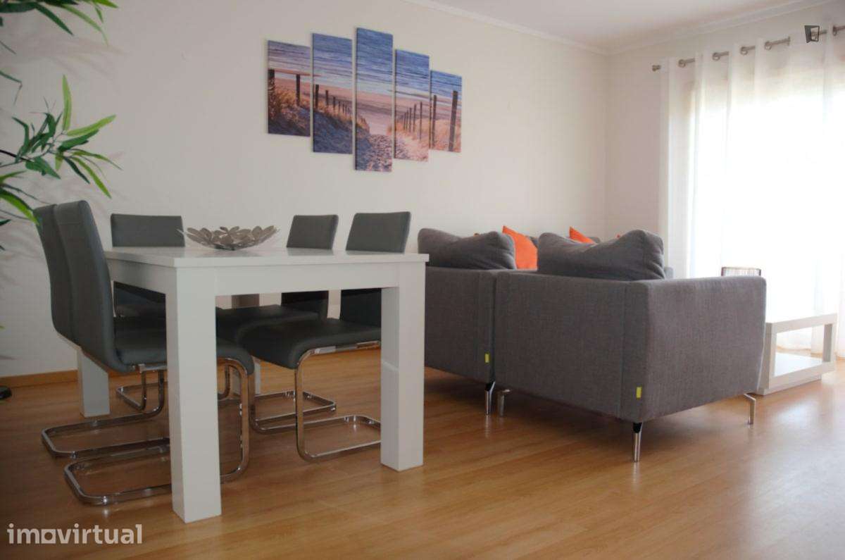 Apartamento com 2 quartos - localizado em Faro - Grande imagem: 5/23