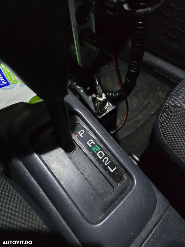 Daihatsu Terios - 12