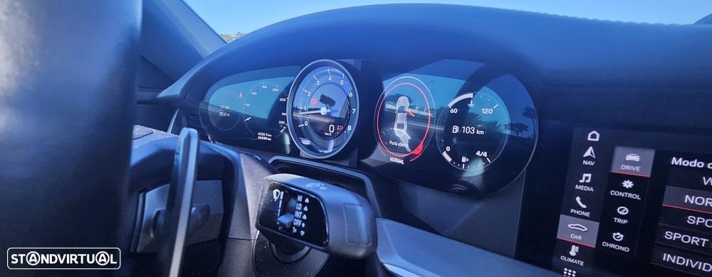 Porsche 911 Série F - 15