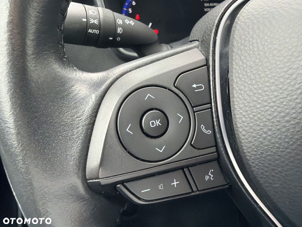 Toyota Corolla - 22
