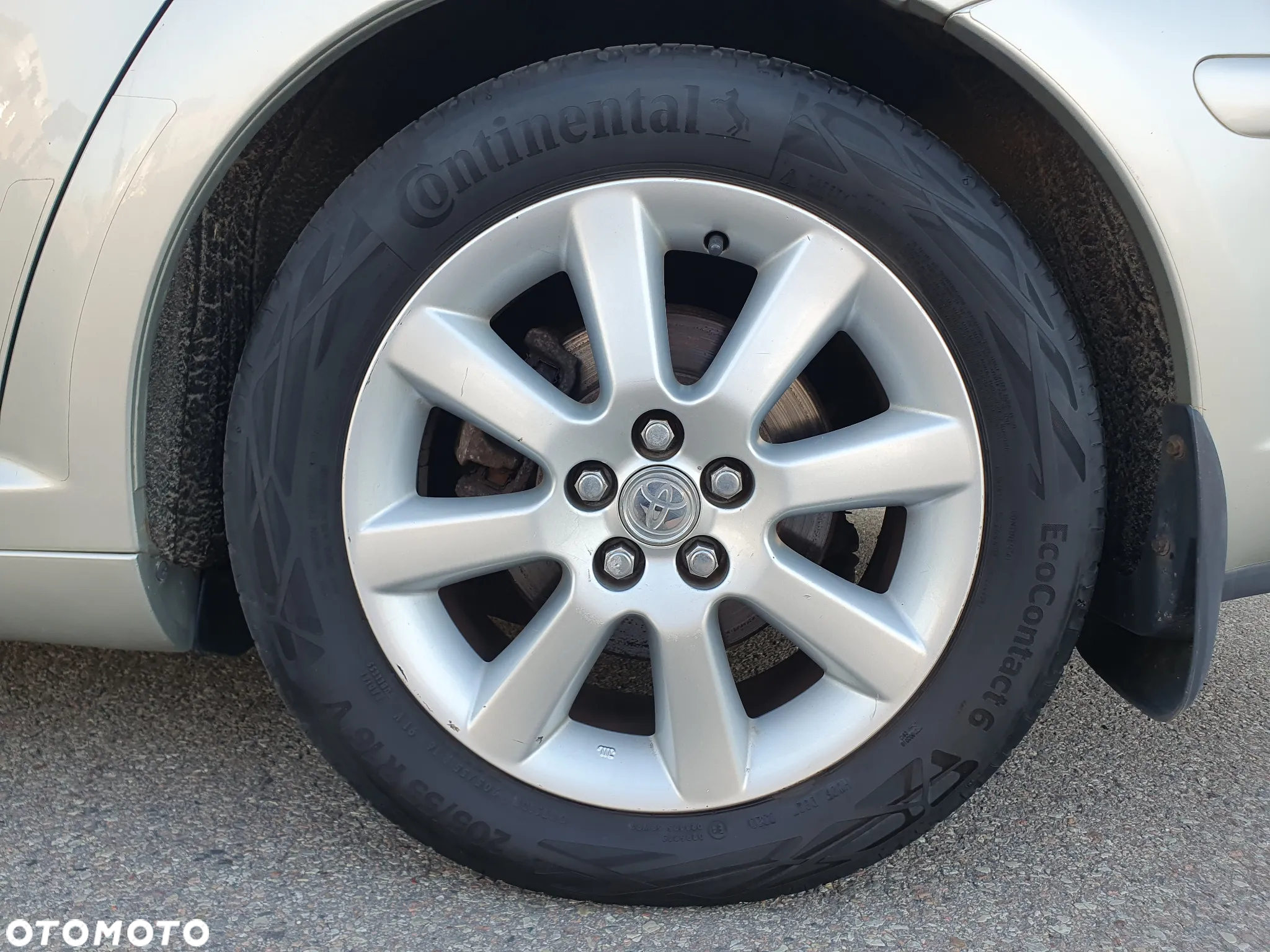 Toyota Avensis 1.8 VVT-i Sol Premium - 17