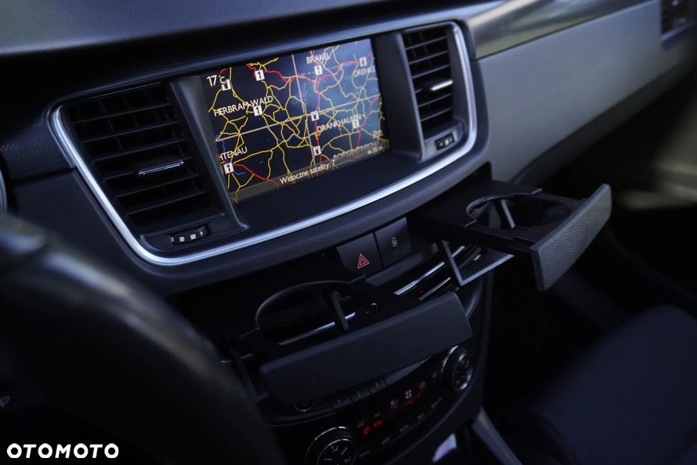 Peugeot 508 1.6 T Business Line - 26