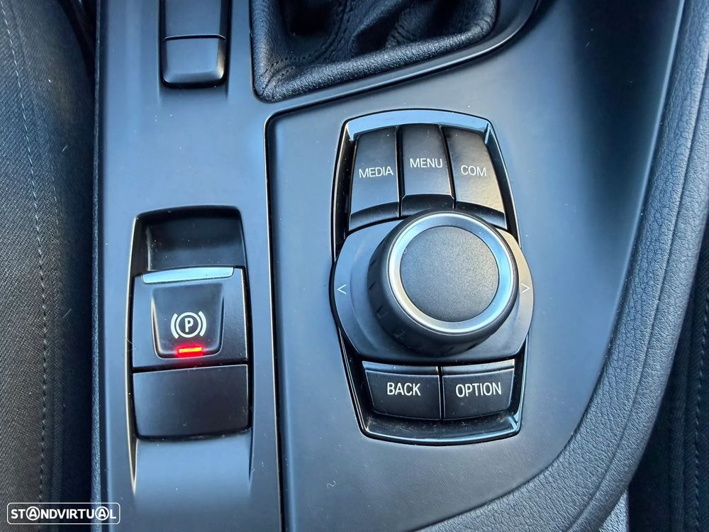 BMW X1 sDrive18i Advantage - 14