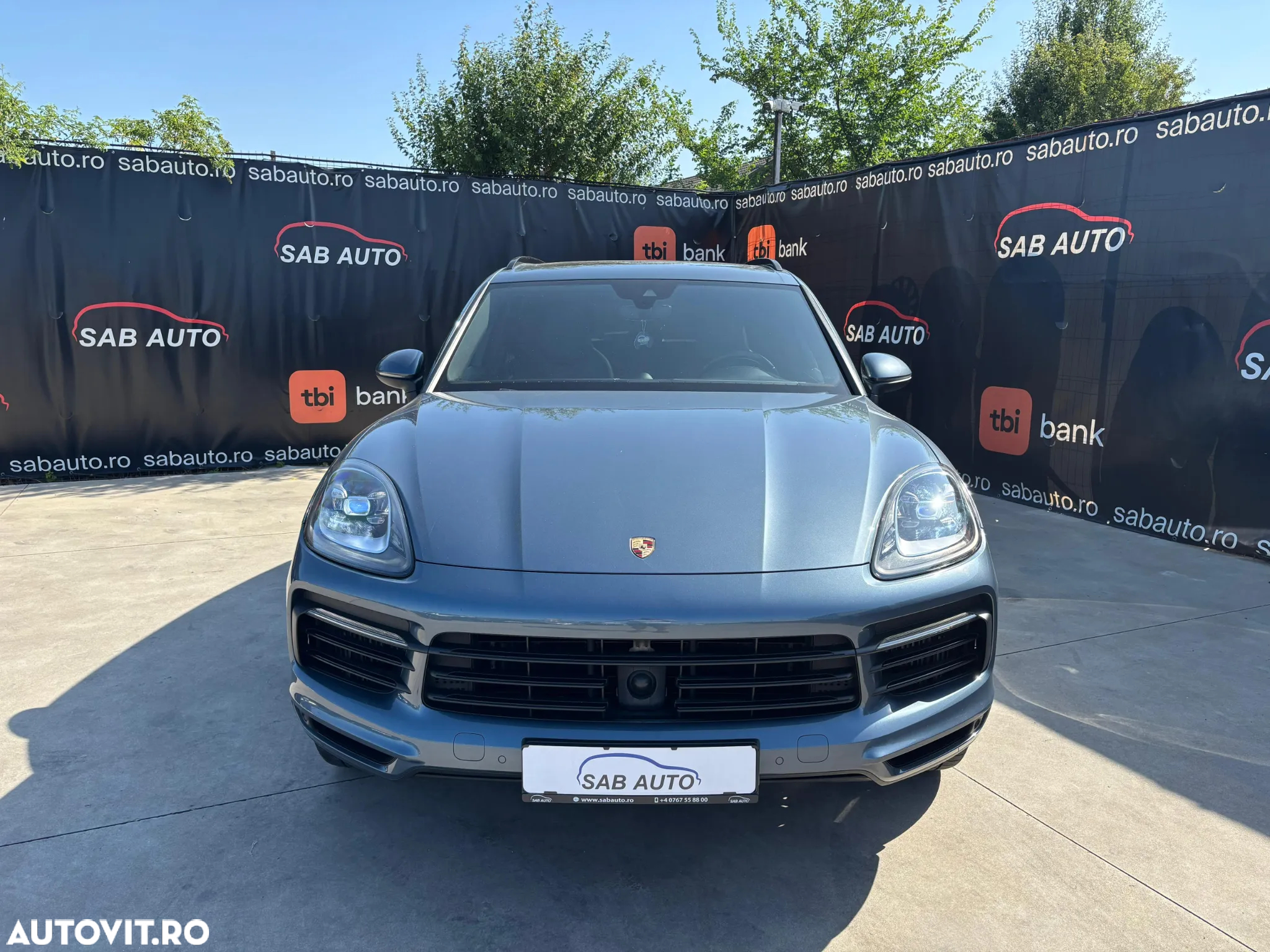 Porsche Cayenne S - 2