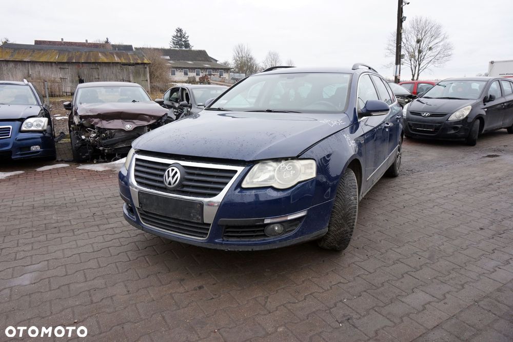 VOLKSWAGEN PASSAT B6 KOMBI 2006 LA5E 2.0 TDI BMP 140KM JLU GRANATOWY na części - 1