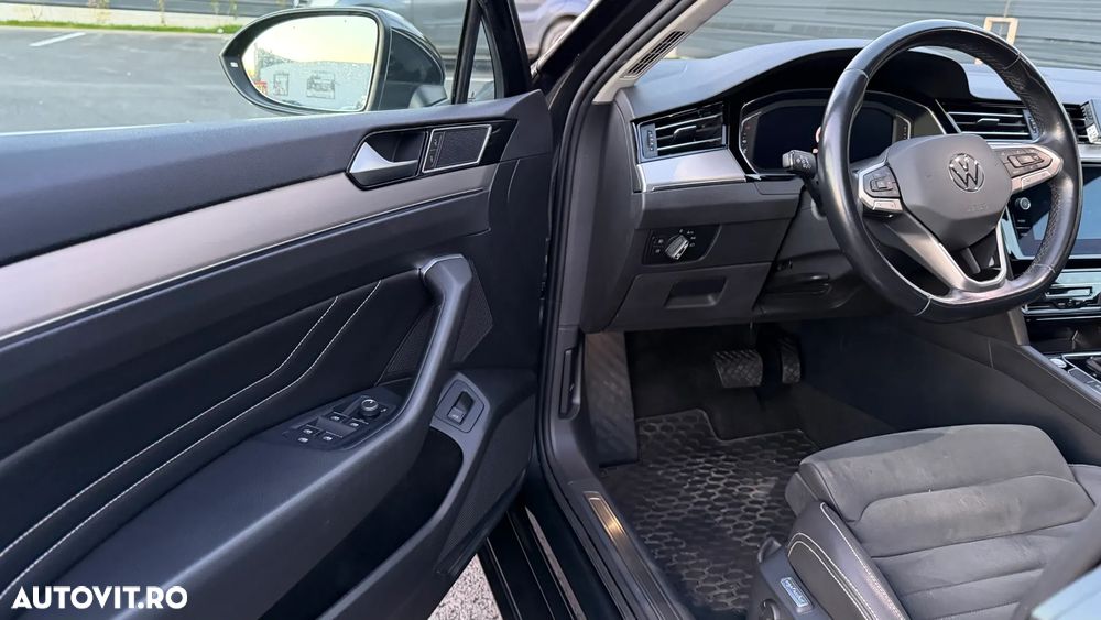 Volkswagen Passat 2.0 TDI DSG Highline - 13