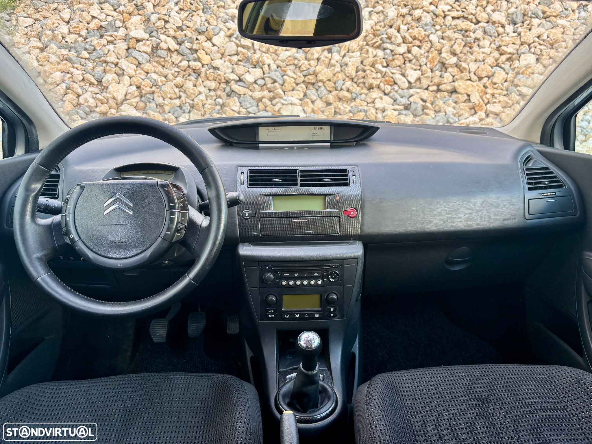 Citroën C4 1.6 HDi SX - 23