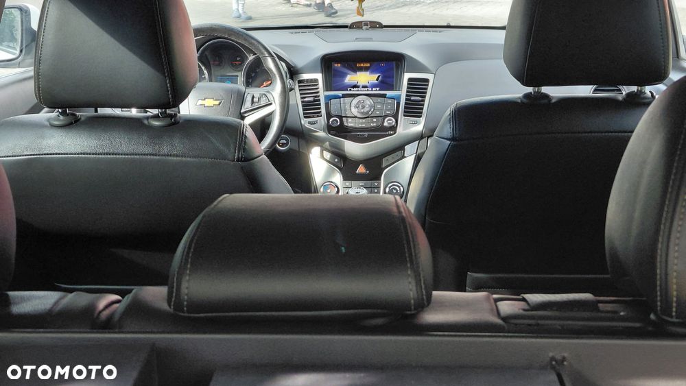 Chevrolet Cruze - 17