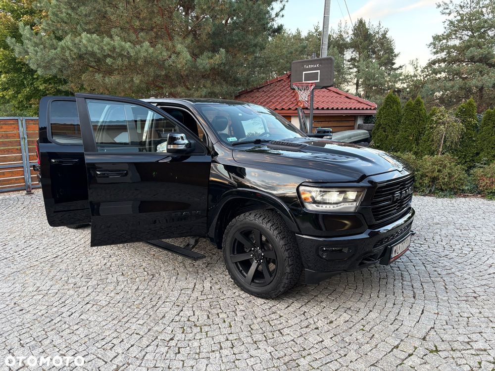 Dodge RAM 1500 5.7 4x4 - 17
