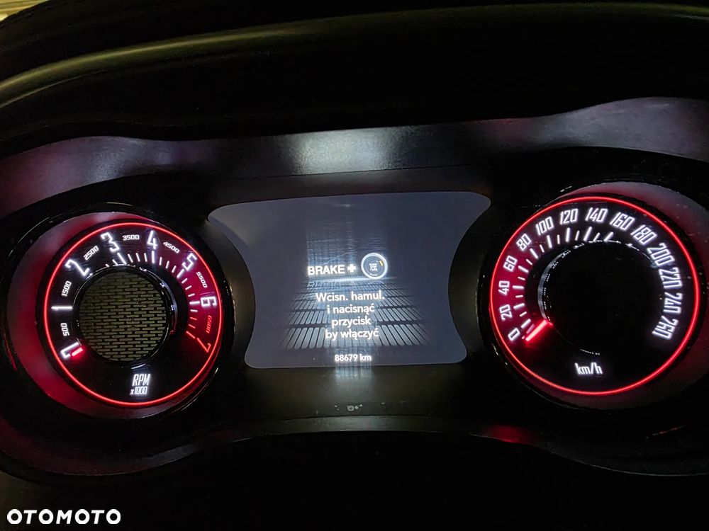 Dodge Challenger 3.6 SXT Plus - 33