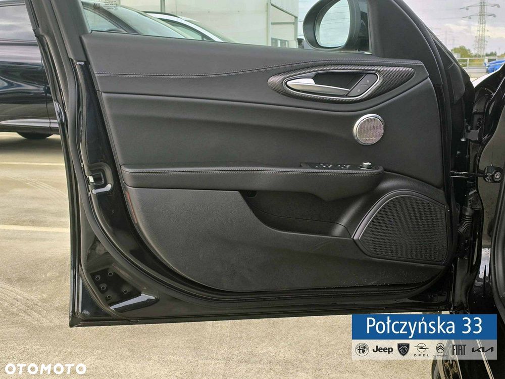 Alfa Romeo Giulia - 11