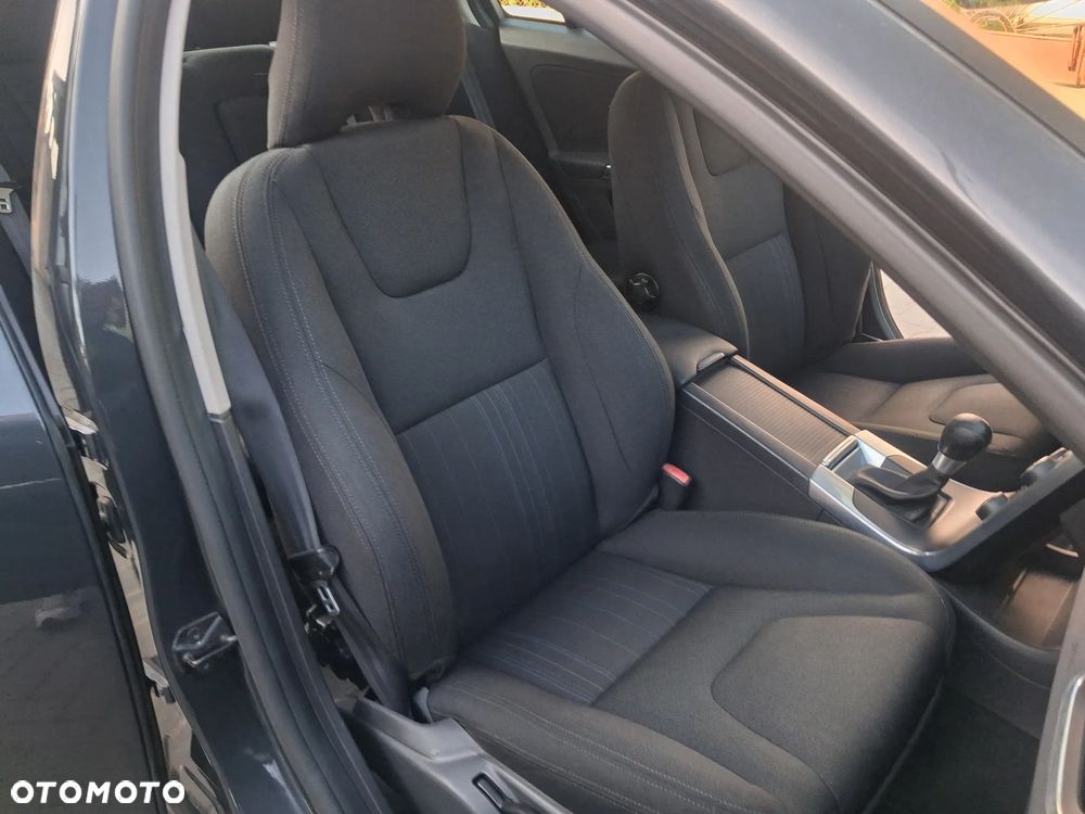 Volvo S60 DRIVe Kinetic - 20