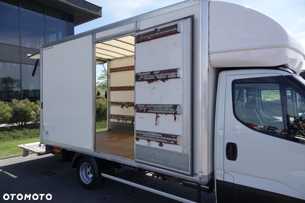Iveco DAILY 35-160 / KONTENER 4,3 M / WINDA / BLIŹNIAK / HI MATIC /  SPROWADZONY - 17