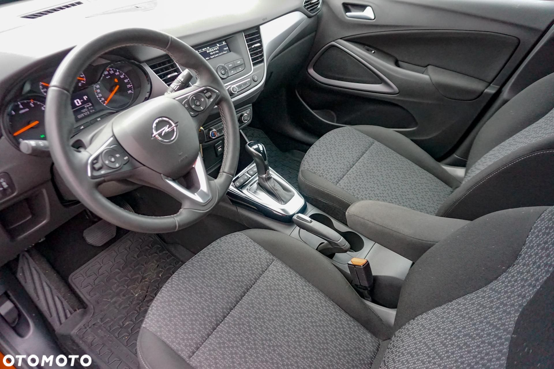 Opel Crossland - 10