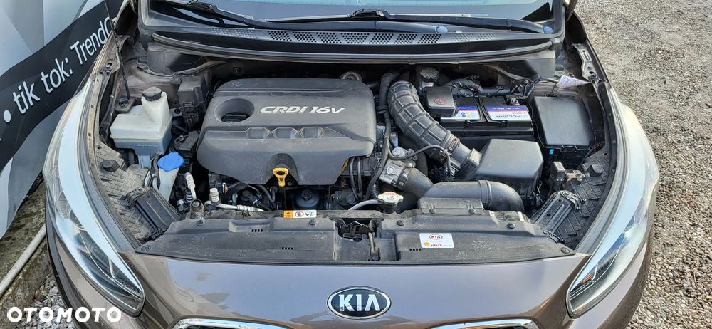 Kia Ceed 1.6 CRDi 128 Vision - 25