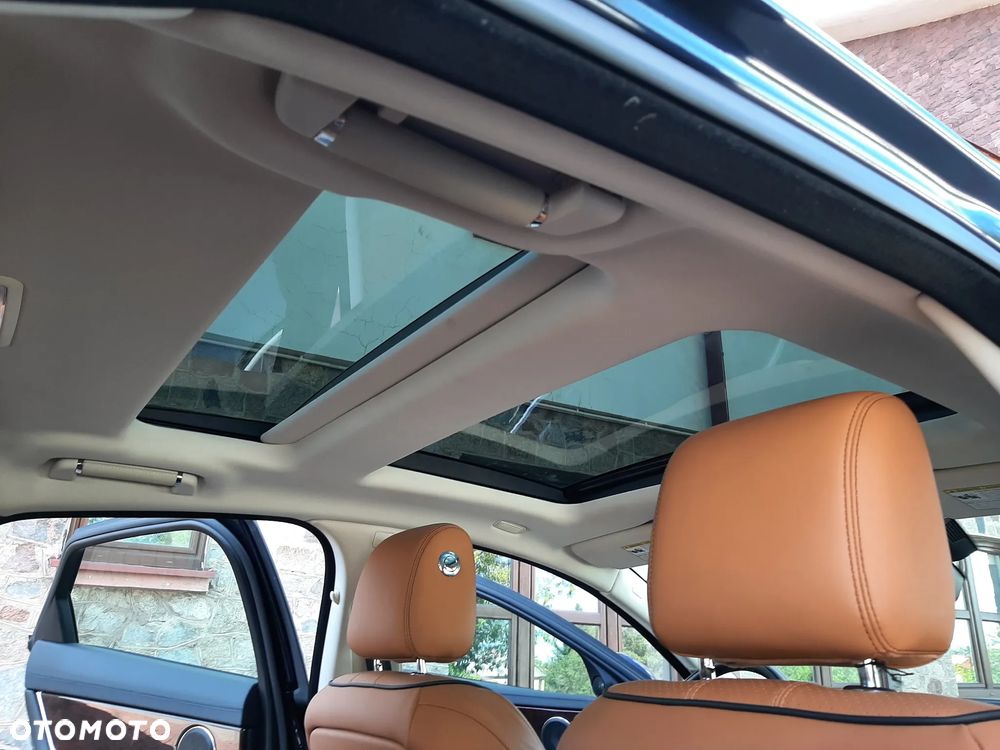 Jaguar XJ 3.0 V6 Kompressor AWD R-Sport - 32