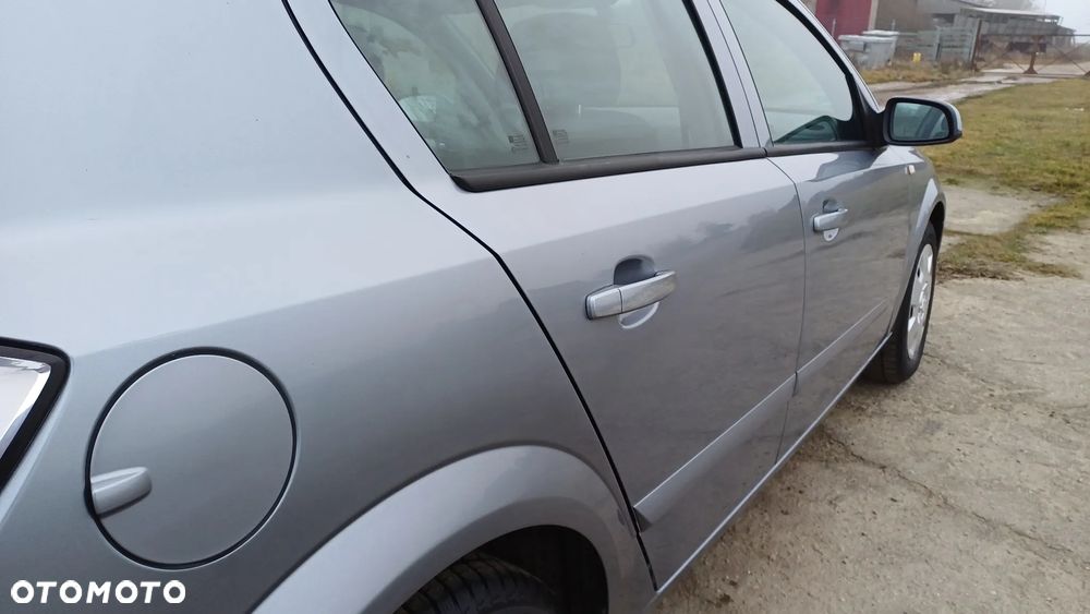 Opel Astra 1.6 Edition - 12