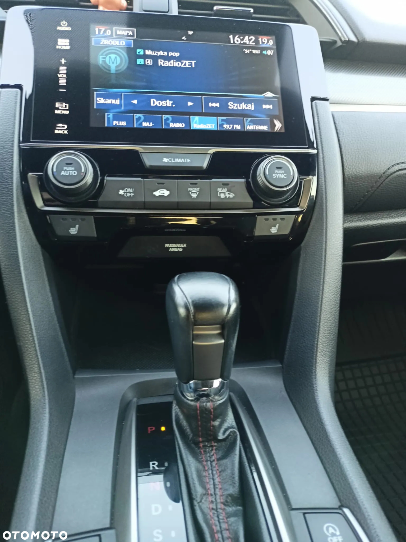 Honda Civic 1.0 i-VTEC Turbo CVT Dynamic Limited Edition - 13