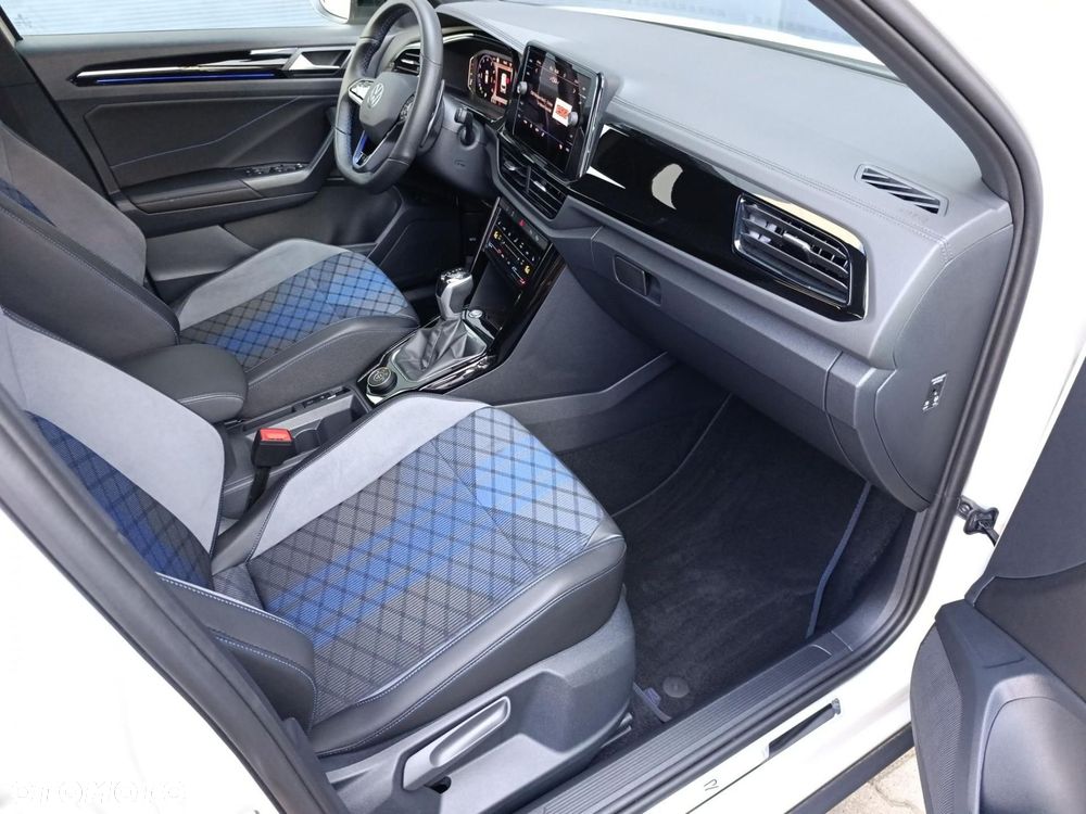 Volkswagen T-Roc - 16