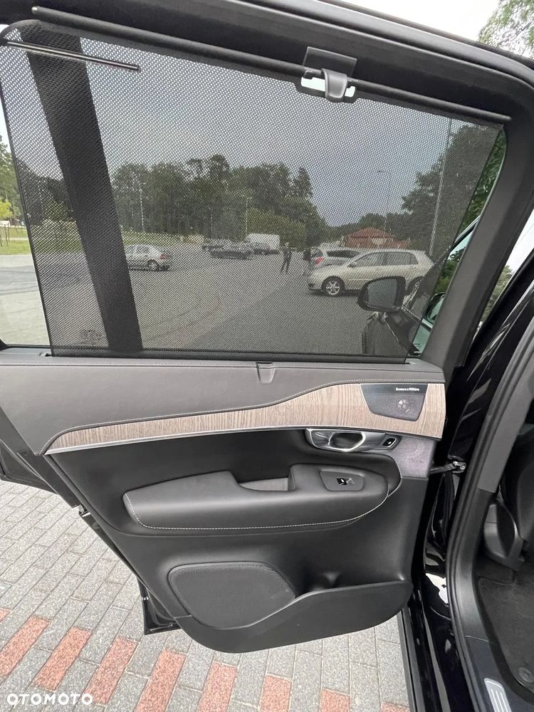 Volvo XC 90 T8 AWD Plug-In Hybrid Ultimate Dark 7os - 16