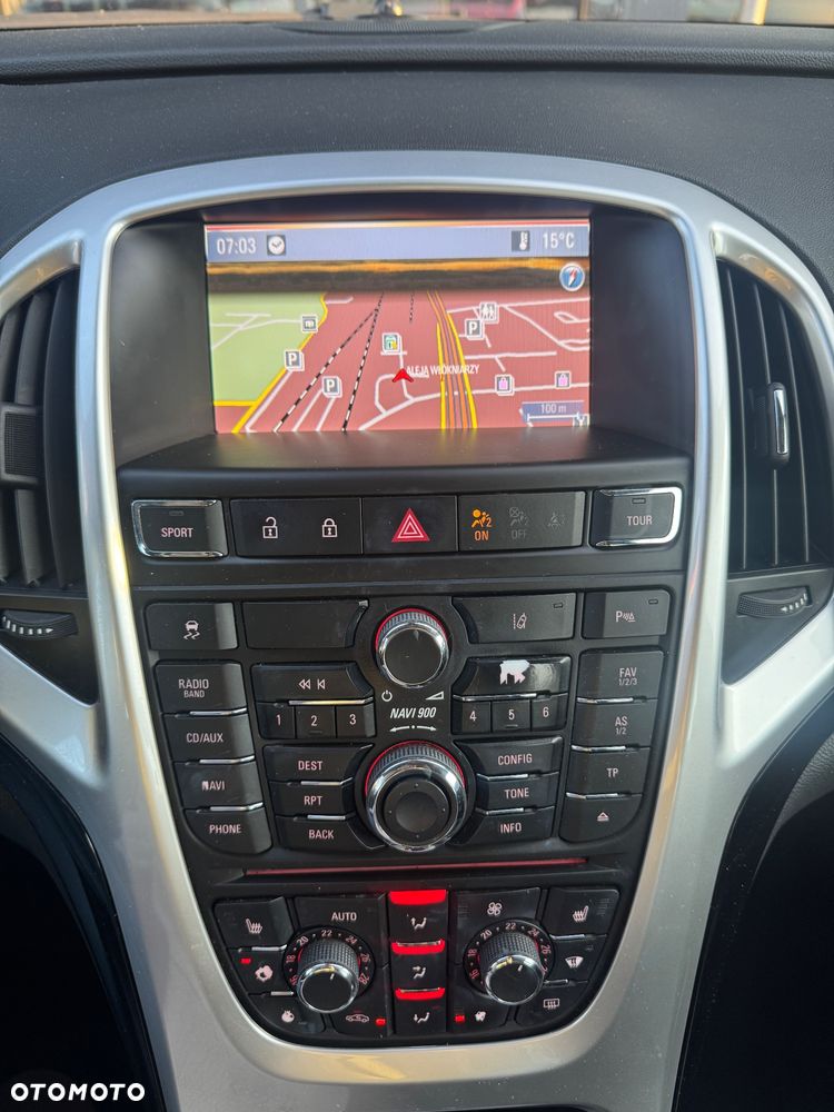 Opel Astra 1.6 T Cosmo - 7