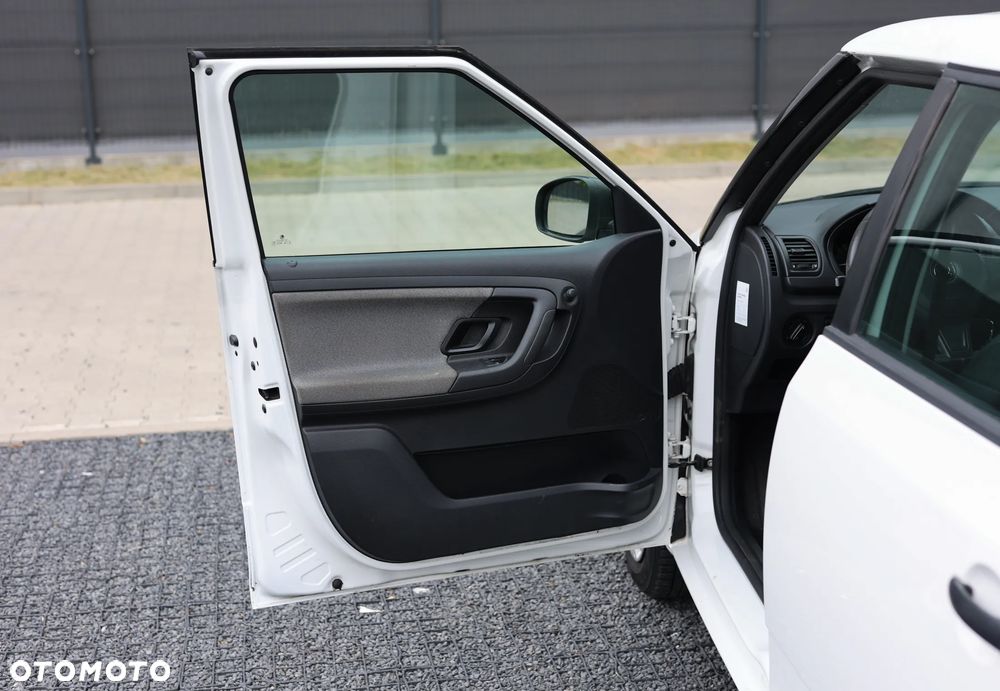 Skoda Fabia - 10