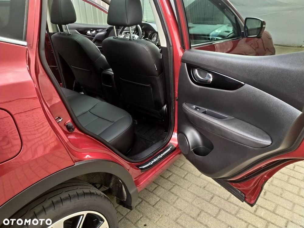 Nissan Qashqai 1.6 DIG-T Tekna+ - 28