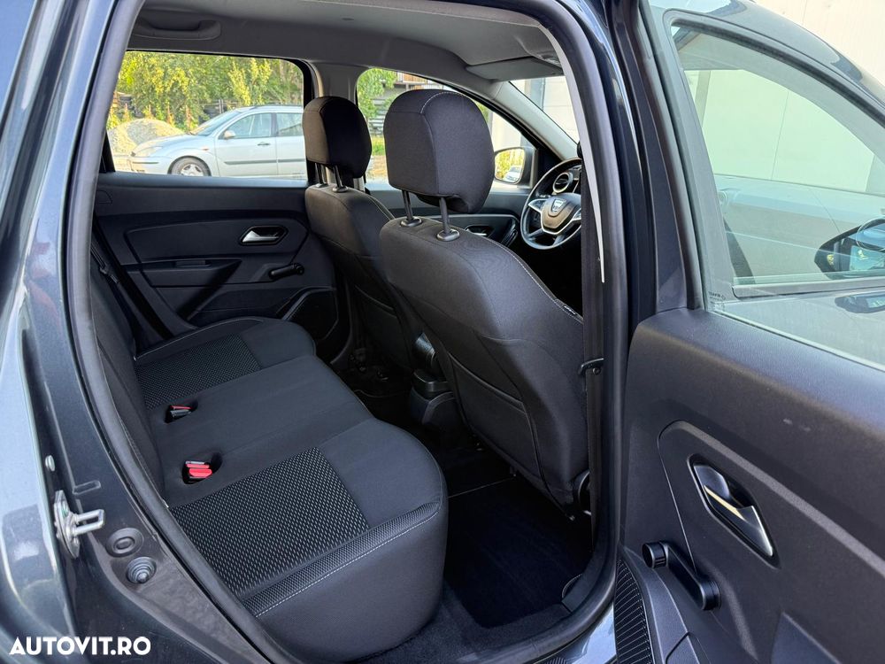 Dacia Duster 1.6 SCe 4WD Comfort - 17