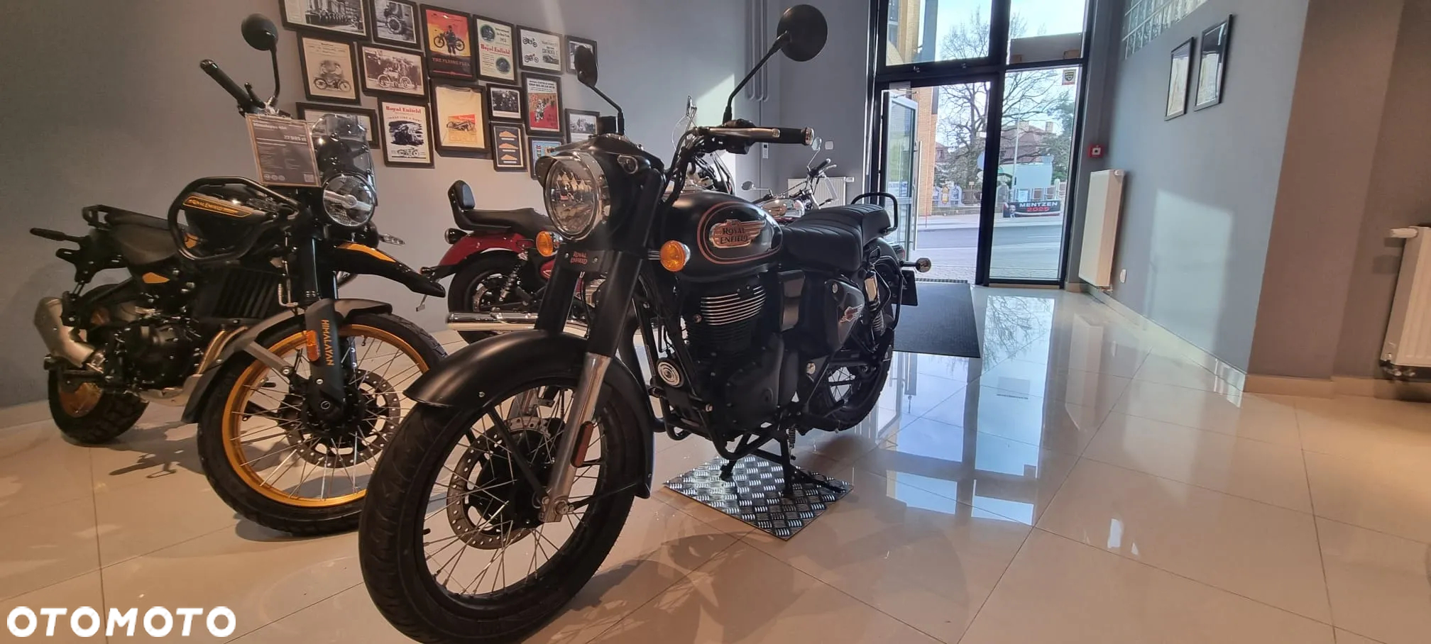 Royal Enfield Bullet 350 - 2