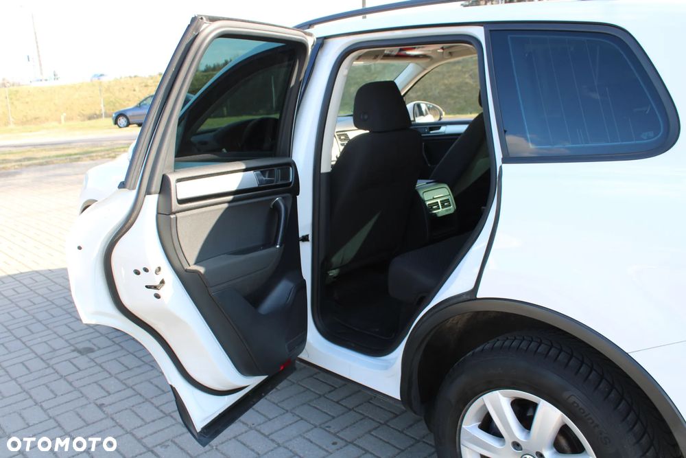Volkswagen Touareg - 22