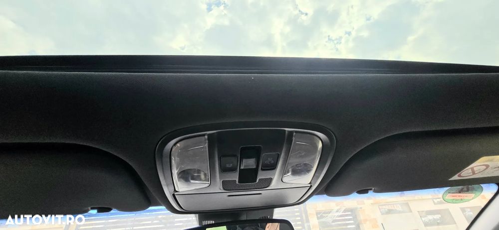 Kia Sportage 2,0 CRDI AWD Aut. Platinum - 38