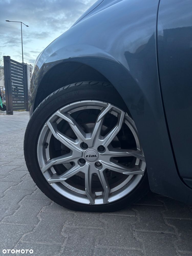 Renault Clio - 17