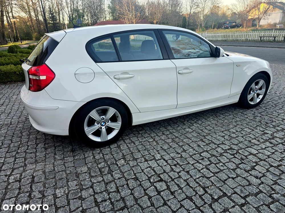 BMW Seria 1 116i - 14