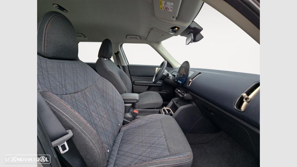MINI Countryman C Essential — photo 3