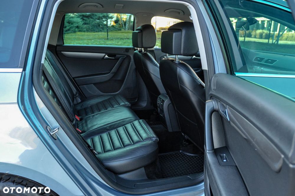 Volkswagen Passat Variant ver-variant-2-0-tdi-dsg-bluemotion-technology-comfortline - 13