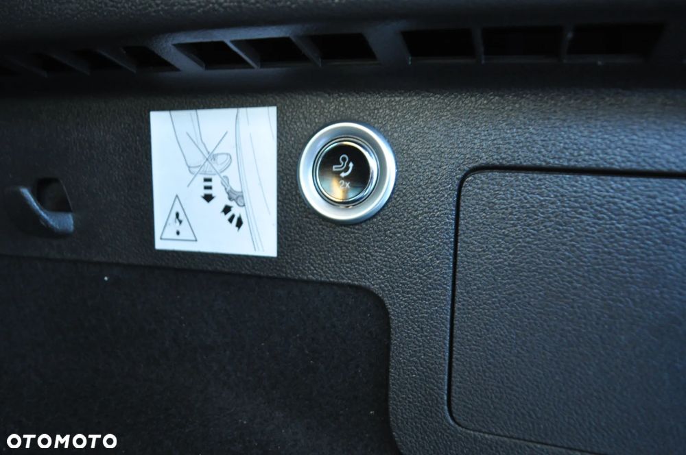 Ford Kuga 2.0 TDCi AWD Titanium - 31