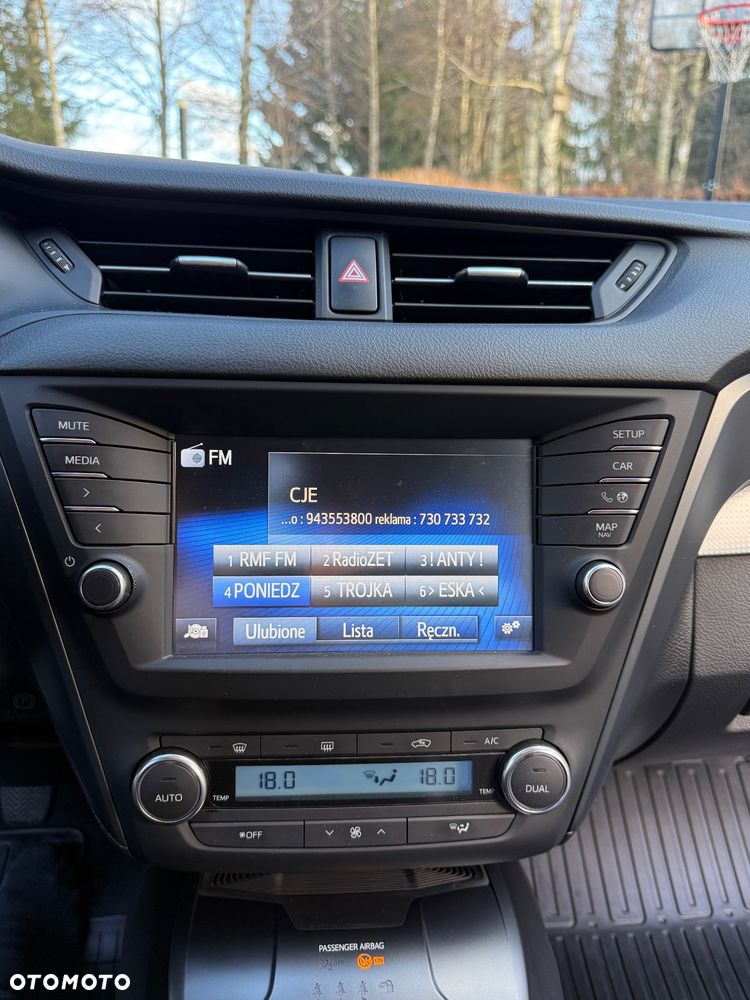 Toyota Avensis 2.0 D-4D Premium - 36