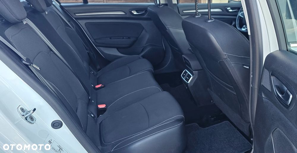 Renault Megane 1.5 Blue dCi Intens - 20