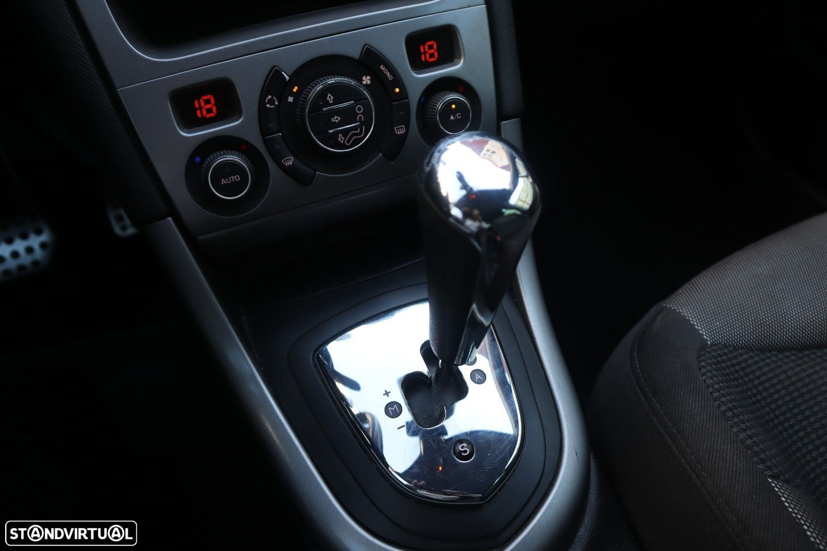 Peugeot 308 SW 1.6 e-HDi Active 2-Tronic - 33