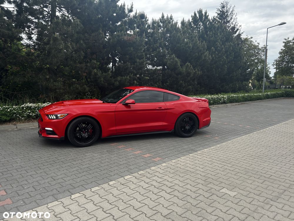 Ford Mustang - 2