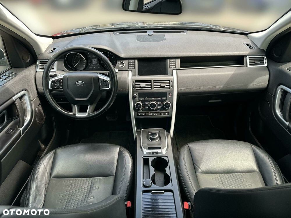 Land Rover Discovery Sport - 11